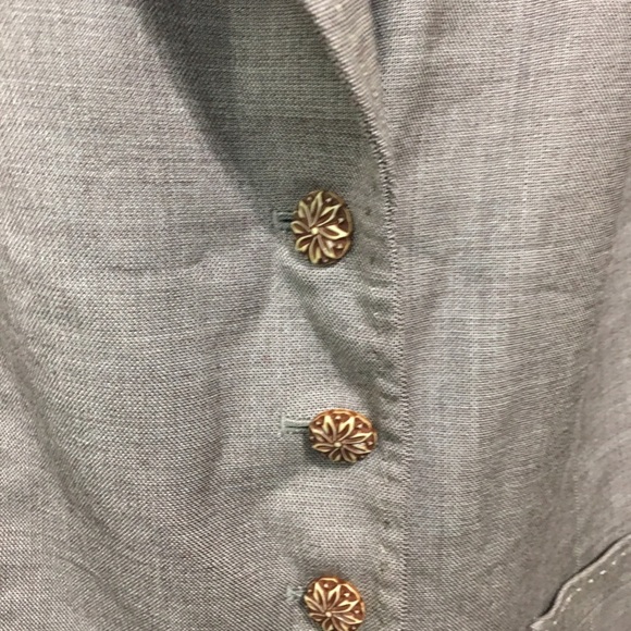 Tahari Tan Wool Blend Wooden Button Blazer - Picture 3 of 6